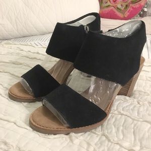 TOMS Black Suede Majorca Heel